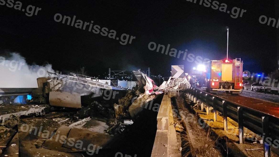 Λάρισα: Εκτροχιάστηκε Τρένο  Αναφορές για τραυματίες και εγκλωβισμένους