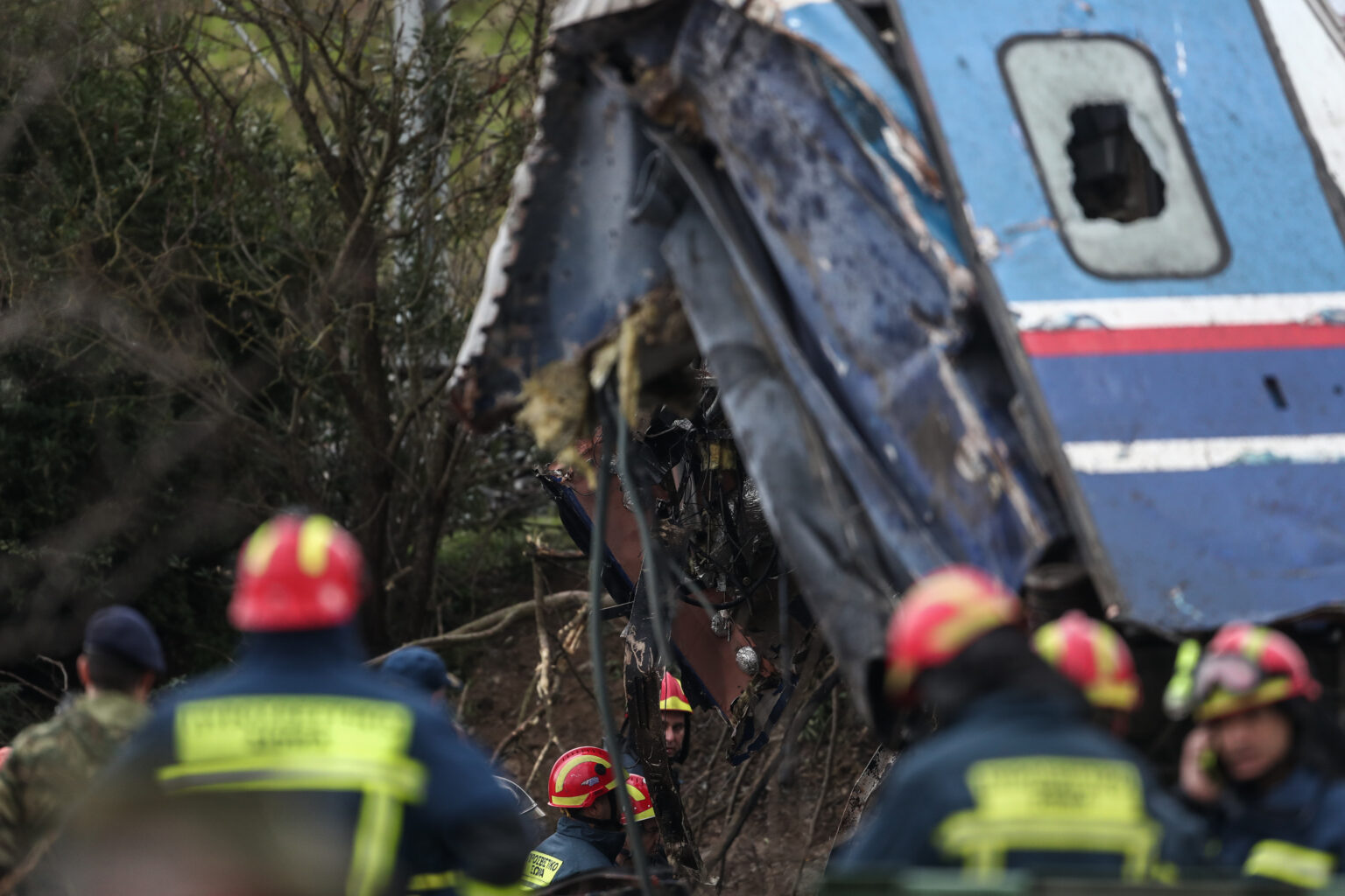 Τι λέει στην ΕΡΤ η μητέρα φοιτητή από τη Ζάκυνθο που επέζησε της τραγωδίας