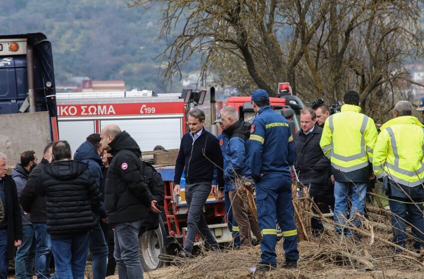 Το Μαξίμου σχεδιάζει… τη φυγή στο μέλλον –Τρία βήματα για εκτόνωση της οργής από την τραγωδία στα Τέμπη και επιστροφή στην καθημερινότητα