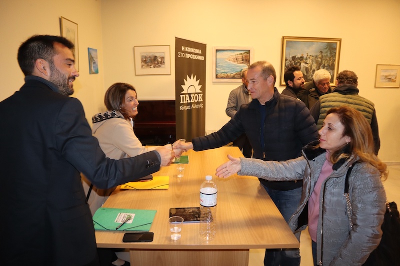 Μπαράζ περιοδειών από το ΠΑΣΟΚ σε όλη την Κεφαλονιά –Διάλογος με κατοίκους σε Πουλάτα και Αγ