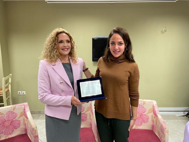 Οι Απανταχού Πυλαρέοι τίμησαν την Βικτώρια Αλεξαδράτου –Την τιμητική διάκριση έδωσε η υφυπουργός Δόμνα Μιχαηλίδου [εικόνες]