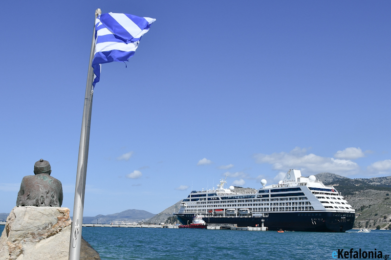 Στην Κεφαλονιά έφτασε σήμερα το πρώτο κρουαζιερόπλοιο της σεζόν [εικόνες]
