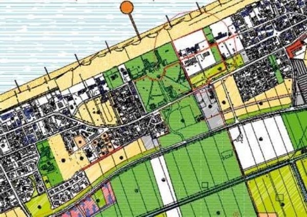 ΥΠΕΝ: ανακοίνωσε στη Βουλή νομοθετική λύση για την εκτός σχεδίου δόμηση