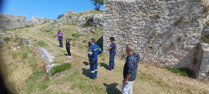 Αυτοψία της Πυροσβεστικής Υπηρεσίας Κεφαλληνίας στο Κάστρο [εικόνες]