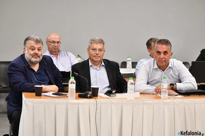 Διονύσης Στανίτσας στο Περιφερειακό Συμβούλιο: Άμεση επισκευή του Επαρχιακού οδικού δικτύου της Ιθάκης