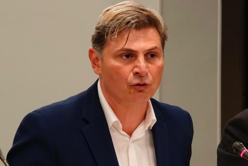 Η απάντηση Μητσοτάκη στην ανοικτή επιστολή Φαραντούρη και η ανταπάντηση Φαραντούρη σε Μητσοτάκη [βίντεο]