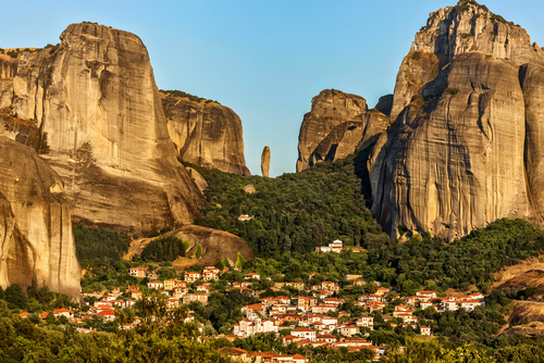 Μετέωρα – Από τη Γη στον Ουρανό