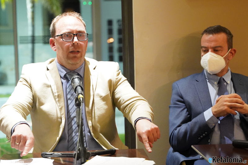 Νίκος Ανουσακης: Προκηρύξτε τώρα κ. δήμαρχε σε δημοπρασία τη θέση «Σκαλάκια» του Μακρύ Γιαλού  Γιατί να χάνει 100 χιλ