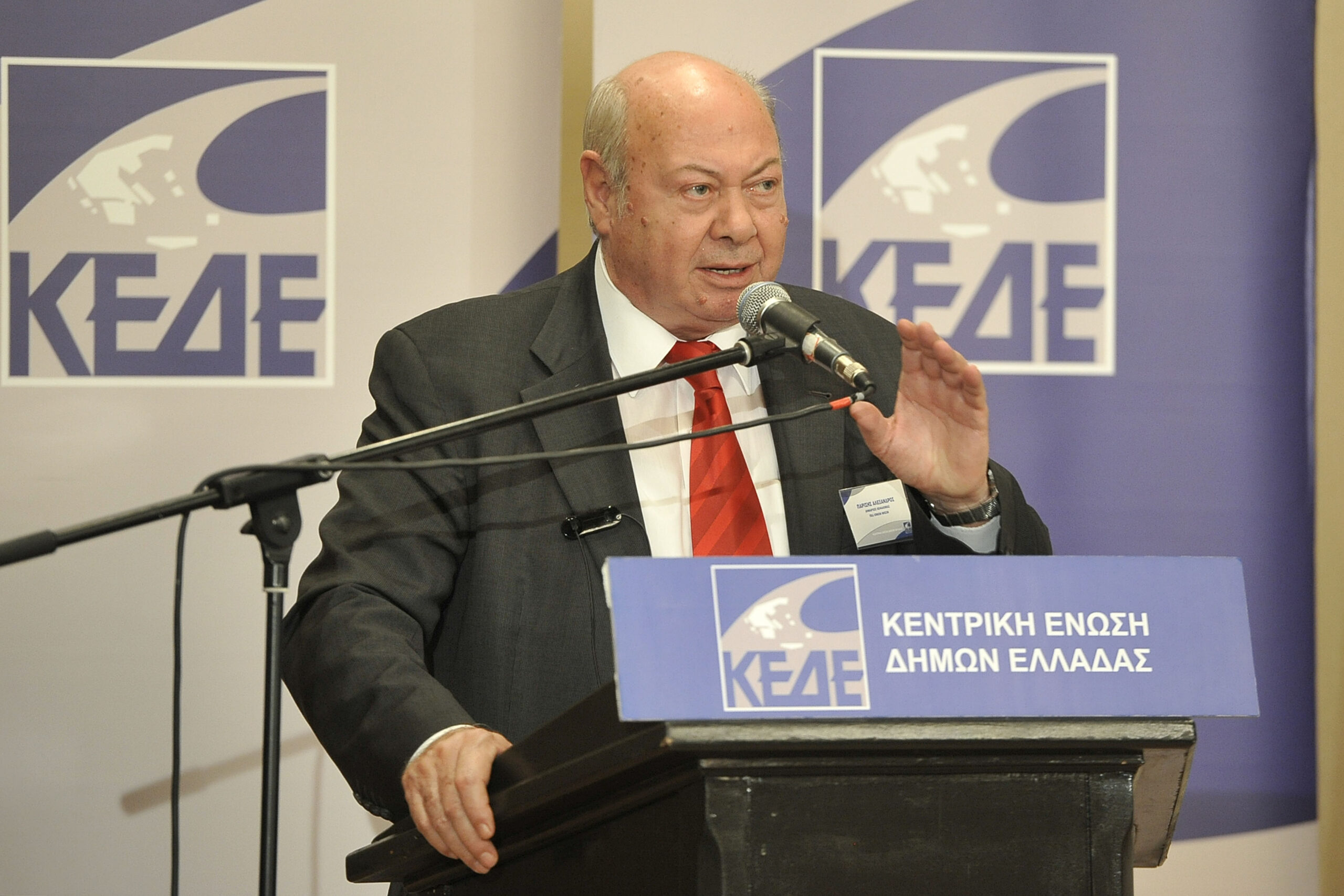 Δήλωση Παρίση για τον “Χρυσό” Δημήτρη Αντωνάτο: «Το μέλλον σου ανήκει, η κορυφή του κόσμου σε περιμένει»