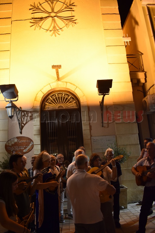 Γέμισε το Λιθόστρωτο αγαπημένες μελωδίες από την Χορωδία Αργοστολίου
