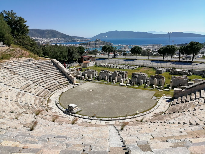 Γιώργος Μεσσάρης: Τουριστικά… Στραβό και ανάποδο
