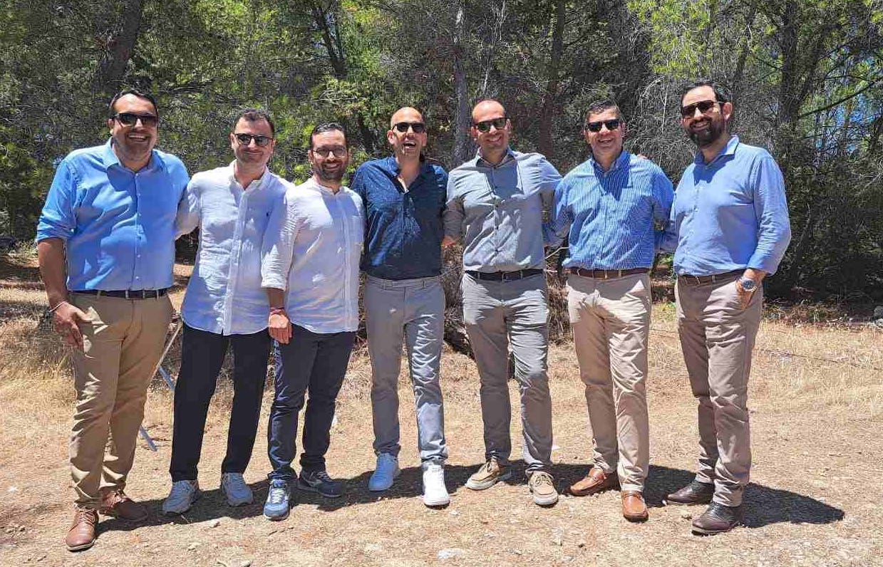 Μια φωτογραφία του Λευτέρη Κρητικού «ανάβει φωτιές» στο τοπικό πολιτικό σκηνικό στο Αργοστόλι
