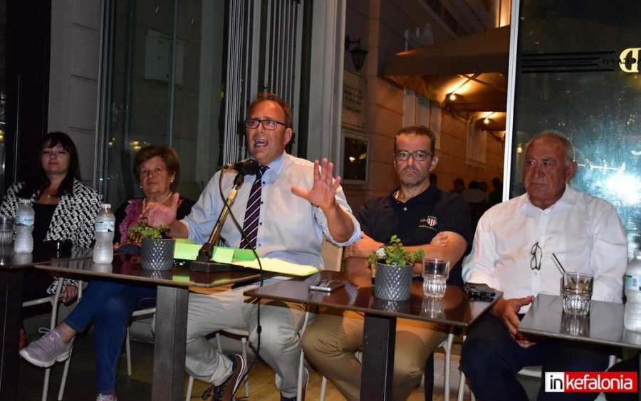 Νίκος Ανουσάκης: Παρουσίαση υποψηφίων και ‘’επίθεση’’ κατά πάντων 