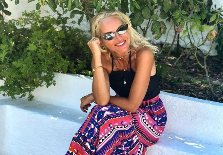 H Μαρία Μπεκατώρου για τον ευλογημένο Δεκαπενταύγουστο στην Κεφαλονιά: «Εδώ παίζαμε κρυφτό και κυνηγητό»