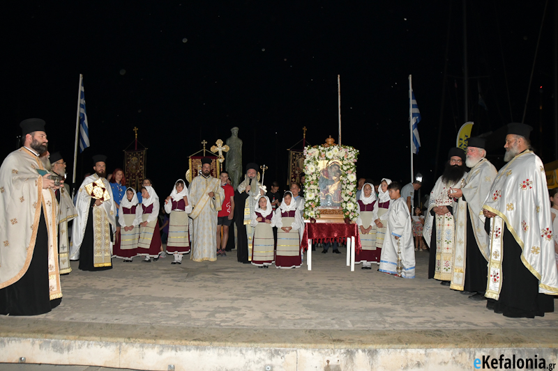 Με λαμπρότητα γιόρτασε την Παναγία της η Σάμη -Πλήθος πιστών στη Λιτανεία [εικόνες]