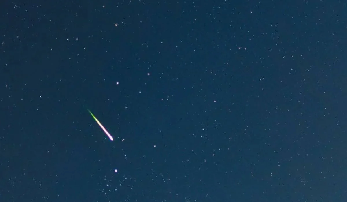 Περσείδες 2023: Μαγεύει η βροχή από πεφταστέρια στον ουρανό τη νύχτα