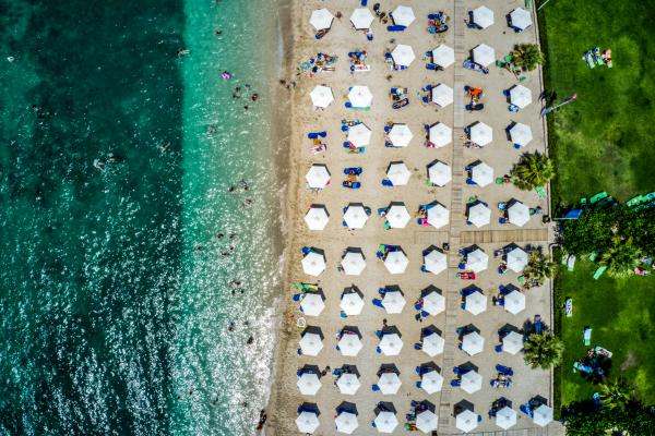 Ποια νησιά θα «βουλιάξουν» Τον Δεκαπενταύγουστο Στο 100% οι προκρατήσεις Στη Μύκονο οι λιγότερες