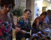 Το Αρμάρι τση Νιόβης στην Πλατεία Καμπάνας….