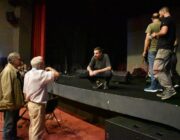 Ανεβλήθη η ΣΥΝΑΥΛΙΑ  ΑΛΛΗΛΕΓΓΥΗΣ στο Θέατρο “Ο ΚΕΦΑΛΟΣ”.