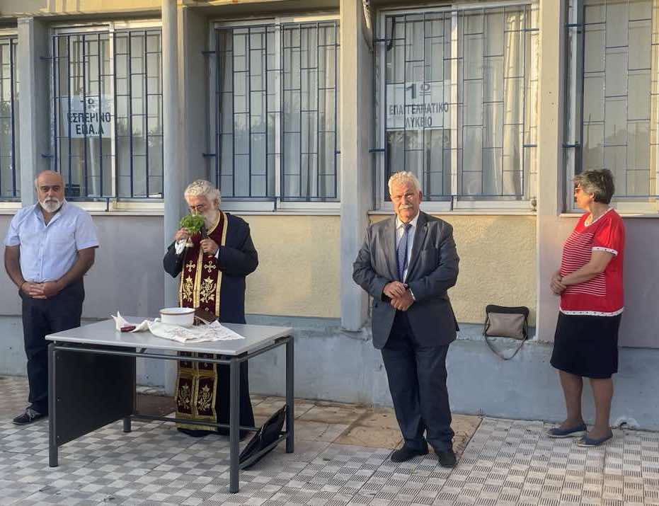Μπάμπης Αλεξανδράτος: Εύχομαι σε όλους τους μαθητές μια όμορφη εποικοδομητική σχολική χρονιά