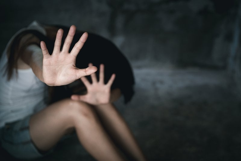 Χαλκίδα: Άγριος ξυλοδαρμός γυναίκας στη μέση του δρόμου