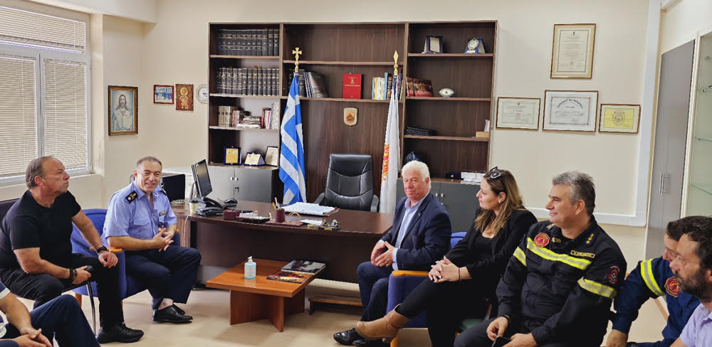 Γιάννης Τρεπεκλής: Επίσκεψη στο Αστυνομικό και Πυροσβεστικό Μέγαρο Κέρκυρας