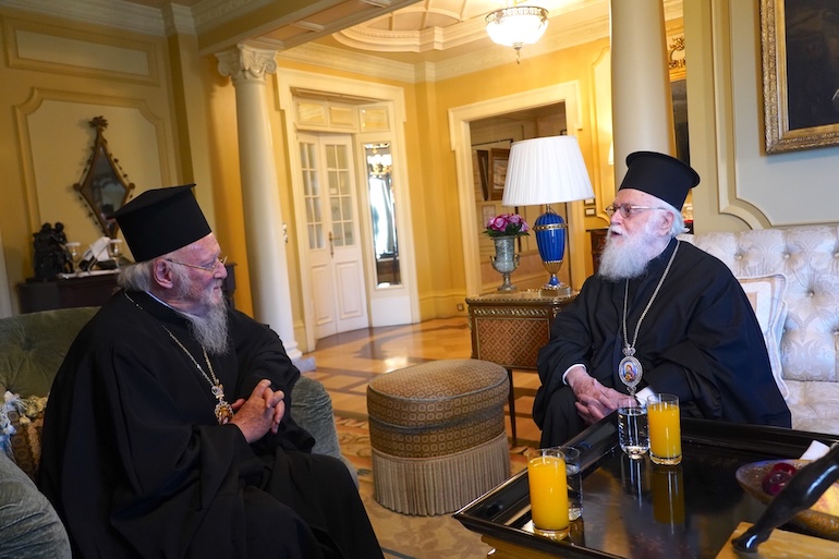 Αθήνα: Συνάντηση Αλβανίας Αναστασίου με τον Οικουμενικό Πατριάρχη Βαρθολομαίο