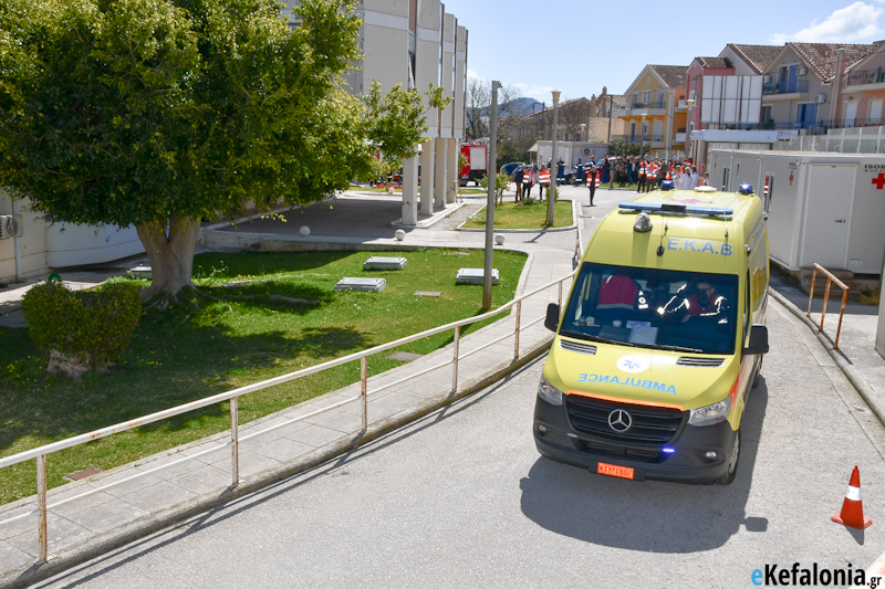 Εργαζόμενοι στο Νοσοκομείο: Να μονιμοποιηθούν όλοι οι Συμβασιούχοι και Επικουρικοί  Την Πέμπτη παράσταση διαμαρτυρίας