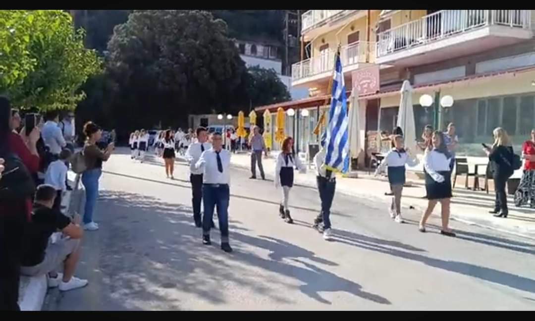 Με λαμπρότητα ο εορτασμός της 28ης Οκτωβρίου στον Πόρο Κεφαλονιάς [βίντεο]