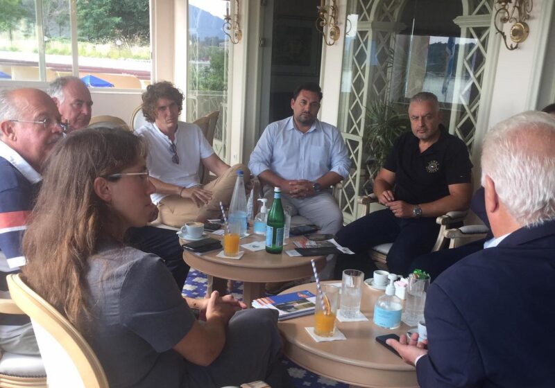 Συνάντηση Γιάννη Τρεπεκλή με τους εκπροσώπους των τουριστικών φορέων