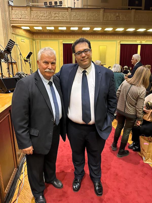 30 χρόνια μοναδικές επιτυχίες για τους αδερφούς Καραβιώτη -Το γιόρτασαν σε μία επετειακή συναυλία στην Αθήνα [εικόνες +βίντεο]