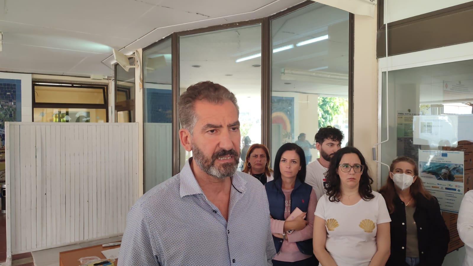 Αργοστόλι: Παράσταση διαμαρτυρίας έξω από το Νοσοκομείο -Τι ζήτησε το Σωματείο των Εργαζομένων [εικόνες +βίντεο]