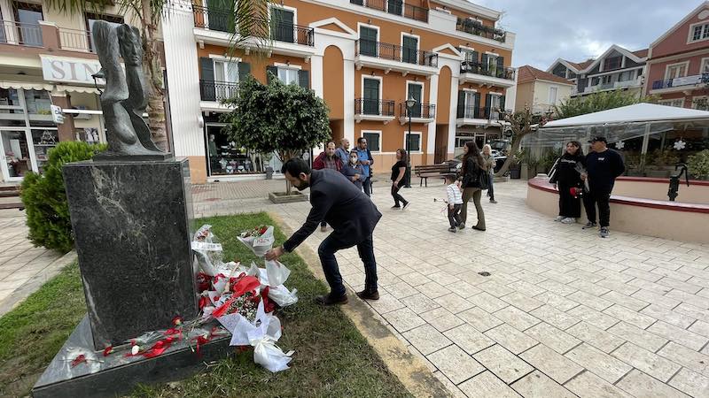 Το ΠΑΣΟΚ Κεφαλονιάς τίμησε την επέτειο του Πολυτεχνείου [εικόνες]