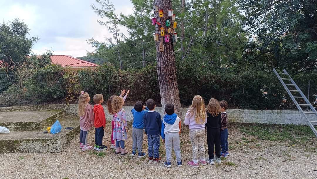 Φωλίτσες και ταΐστρες να περάσουν τα πουλάκια το Χειμώνα από το Νηπιαγωγείο του Πόρου! [εικόνες]