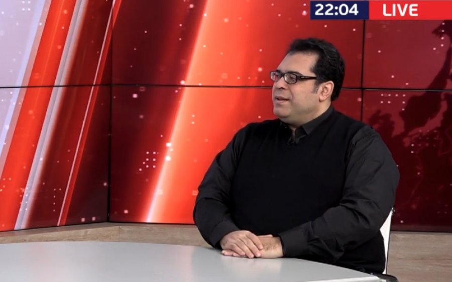 Σπύρος Καραβιώτης: “Αν ήμουν ασθενής και πέρναγα με το φορείο μου θα χαιρόμουν να έβλεπα τους νοσηλευτές να χαίρονται” [βίντεο]