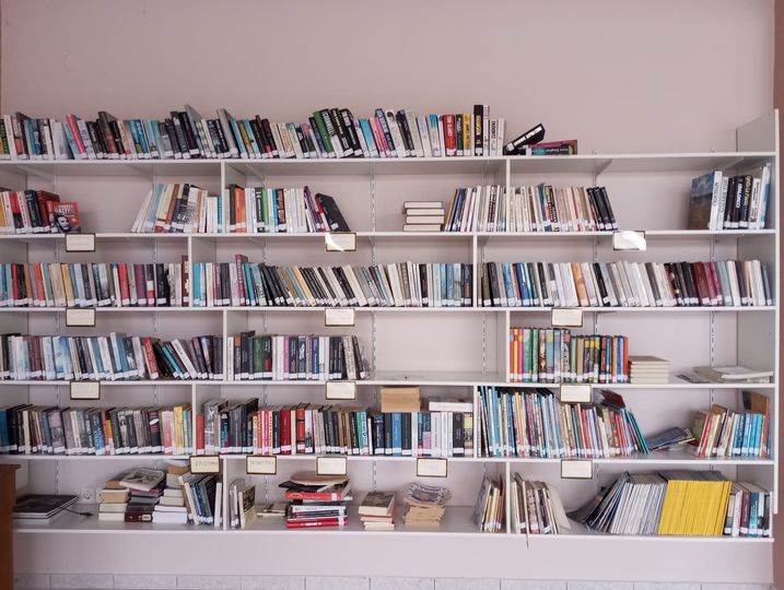Και όμως ισχύει: Τα Μαυράτα έχουν δανειστική βιβλιοθήκη για μικρούς και μεγάλους