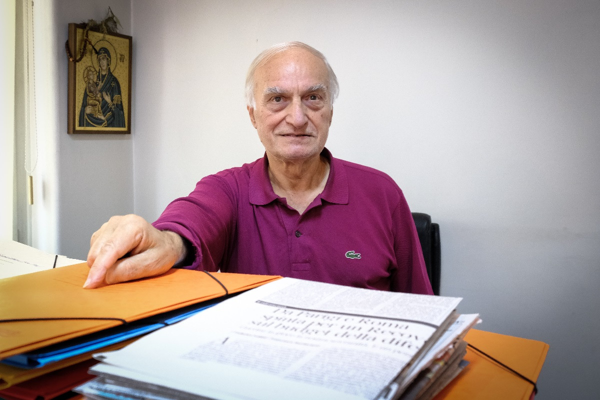 Κρίσιμη η κατάσταση υγείας του Μανώλη Μαυρομμάτη, διασωληνώθηκε ξανά