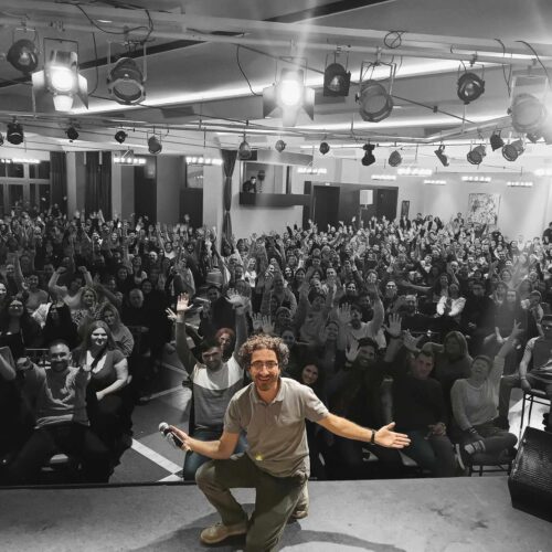 Λάμπρος Φισφής: Εκπληκτικό κοινό χτες στην Κεφαλονιά! 601 θεατές που γίνανε παρέα [εικόνα]