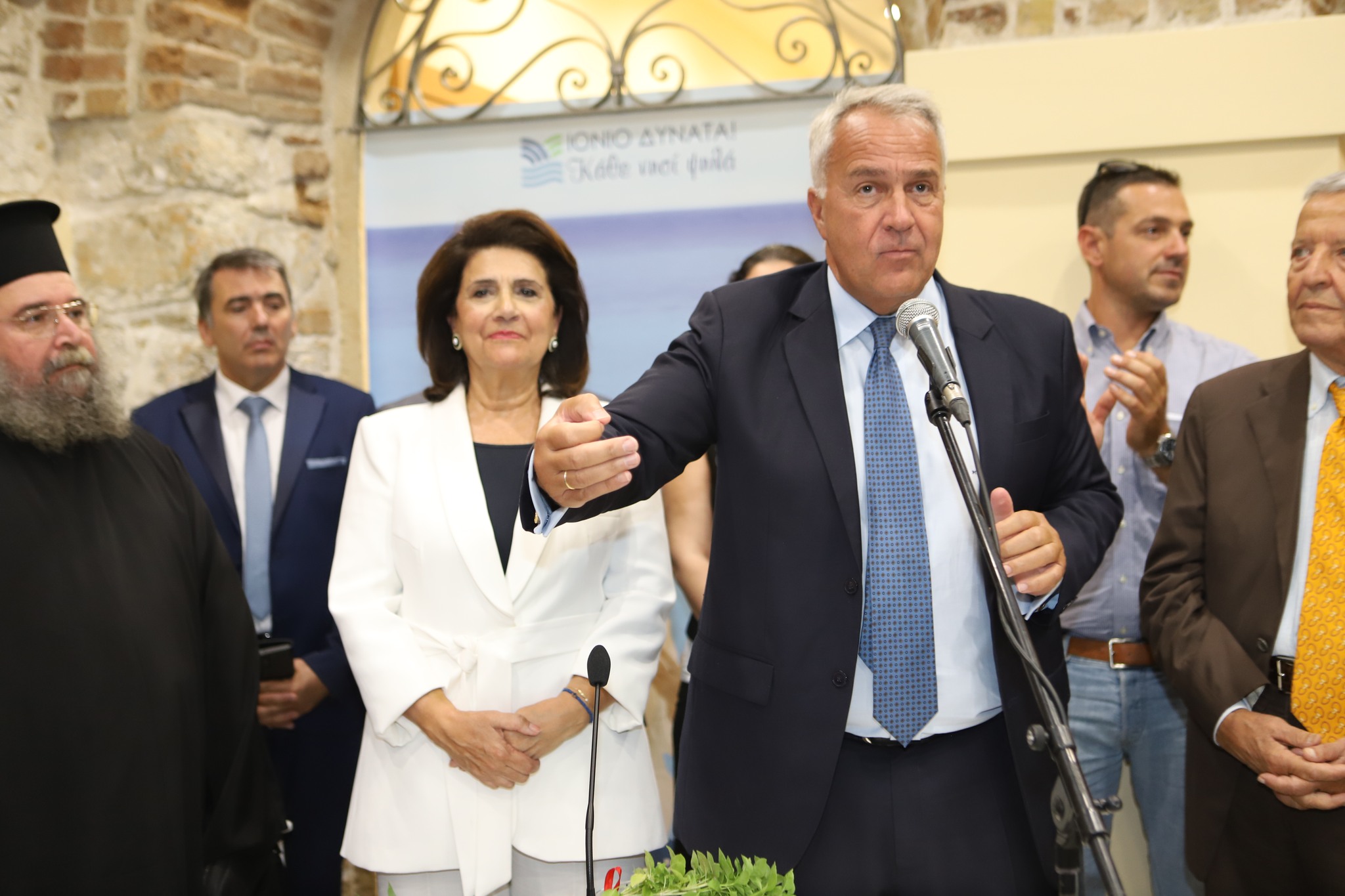 Ναπολέων Λιναρδάτος: Οι Καμμένοι της ιστορίας
