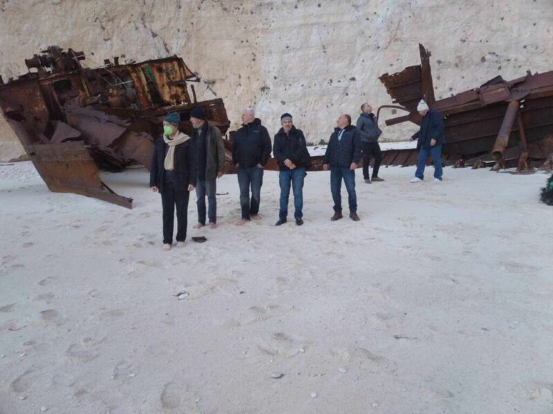 Ζάκυνθος: Στην παραλία Ναυάγιο κλιμάκιο του Μετσόβιου