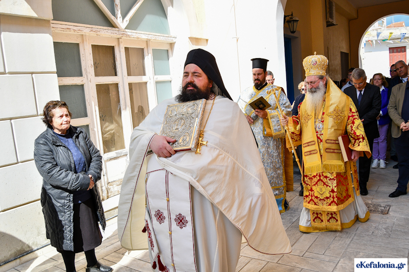 Κυριακή της Ορθοδοξίας στο Αργοστόλι -Οι καμπάνες χτυπούν χαρμόσυνα σε όλη την πόλη [εικόνες]