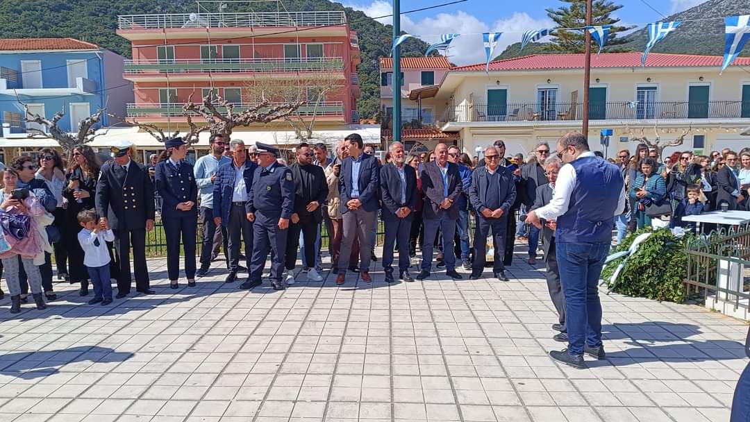 Ο μεγαλύτερος εορτασμός της 25ης Μαρτίου έγινε φέτος στον Πόρο [εικόνες +βίντεο]