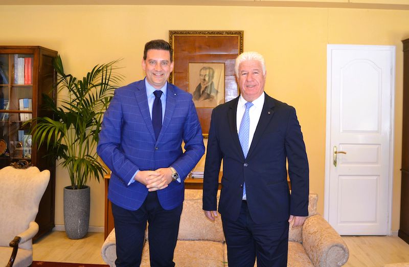 Συνάντηση του Περιφερειάρχη Γιάννη Τρεπεκλή με τον Πρόεδρο του Δικηγορικού Συλλόγου Κέρκυρας
