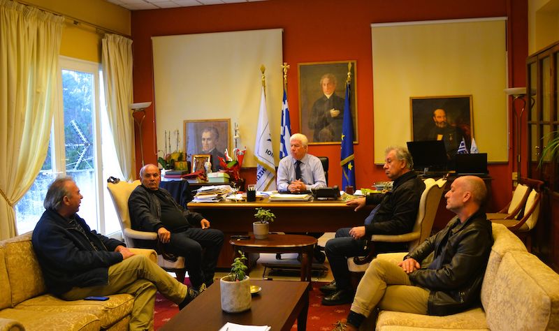Συνάντηση του Περιφερειάρχη με εκπροσώπους συνεταιριστών, παραγωγών και γεωπόνων της Κέρκυρας