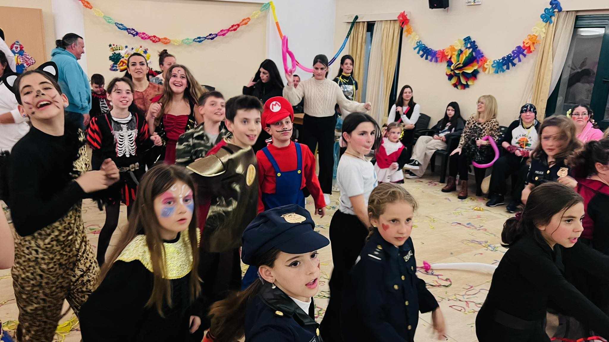 Το αποκριάτικο πάρτι για τα παιδιά του Δημοτικού Σχολείου Σκάλας [εικόνες +βίντεο]