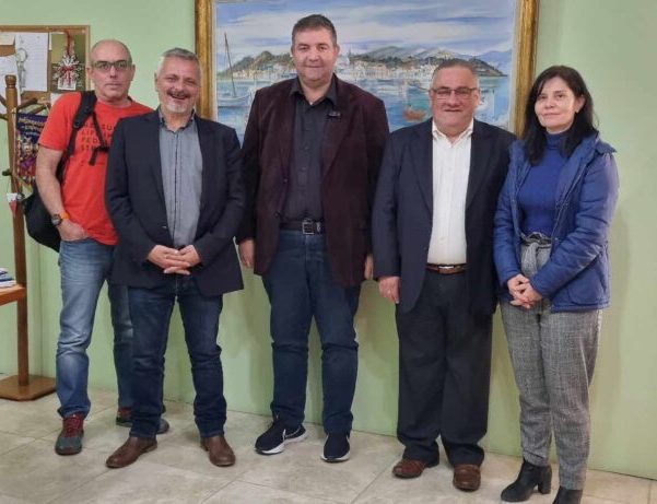 Αντιπροσωπεία του ΣΥΡΙΖΑ Κεφαλονιάς στον δήμαρχο Γιώργο Κατσιβέλη