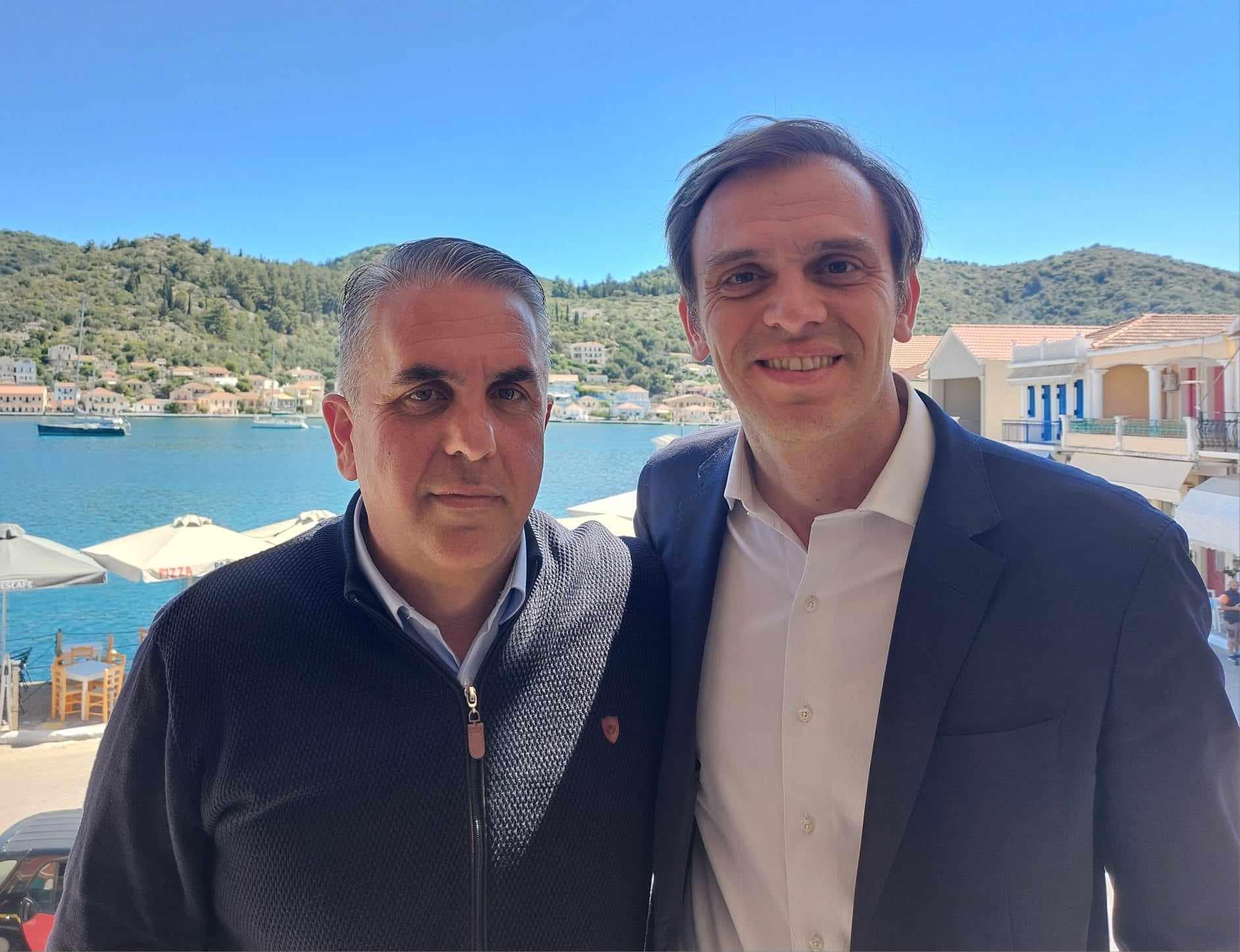 Συνάντηση Στανίτσα με τον βουλευτή Δημήτρη Μάντζο και στελέχη του ΠΑΣΟΚ στην Ιθάκη