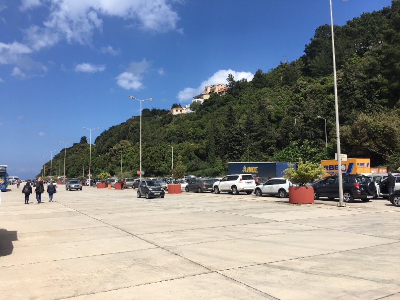 Το αδιαχώρητο στο λιμάνι του Πόρου  Μαζική επιστροφή εκδρομέων από την Κεφαλονιά [εικόνες]