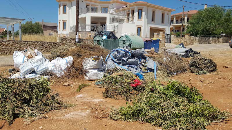 Απαράδεκτη η κατάσταση στον Καραβάδο -Ασυνείδητοι τον έχουν μετατρέψει σε χωματερή [εικόνες]