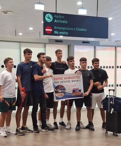 Χάρης Αλιβιζάτος: Θερμή υποδοχή στο αεροδρόμιο Κεφαλονιάς μετά την επιστροφή του από τους Ευρωπαϊκούς αγώνες στη Σλοβακία